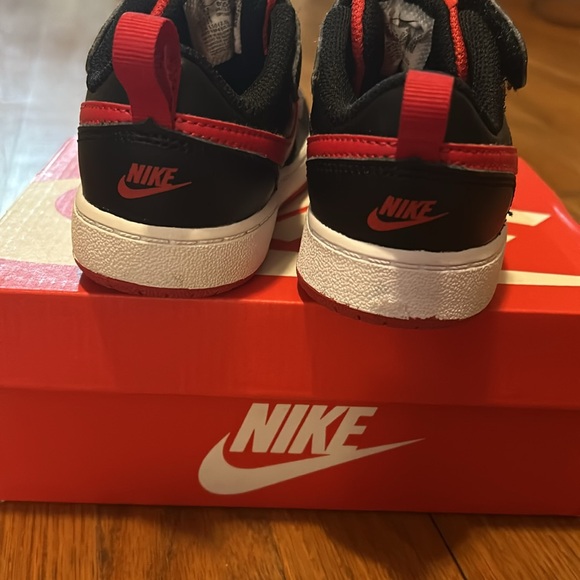 Nike Court Borough Low 2 TD Toddler 9c Red Black White - Picture 6 of 9